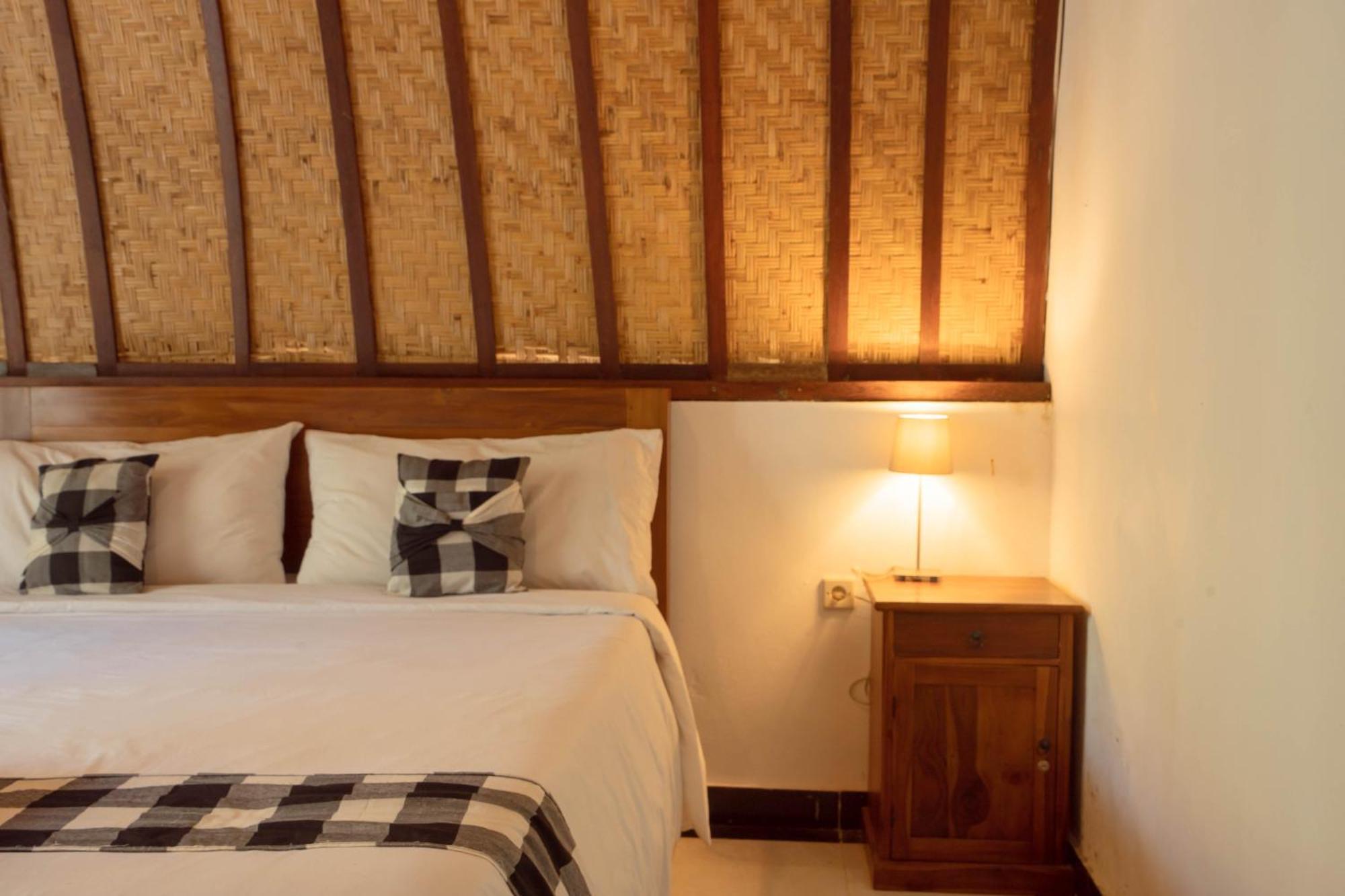 Ratu Cottage By Ourstory Travels Batununggul Экстерьер фото